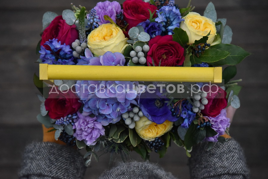 Цветы в ящике Алиса в Стране чудес