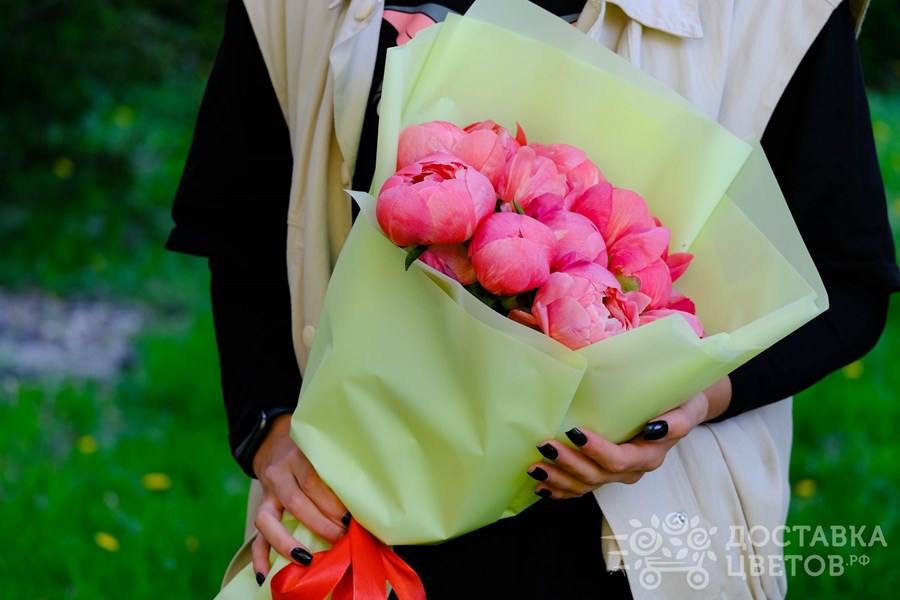 Букет Коралловые пионы