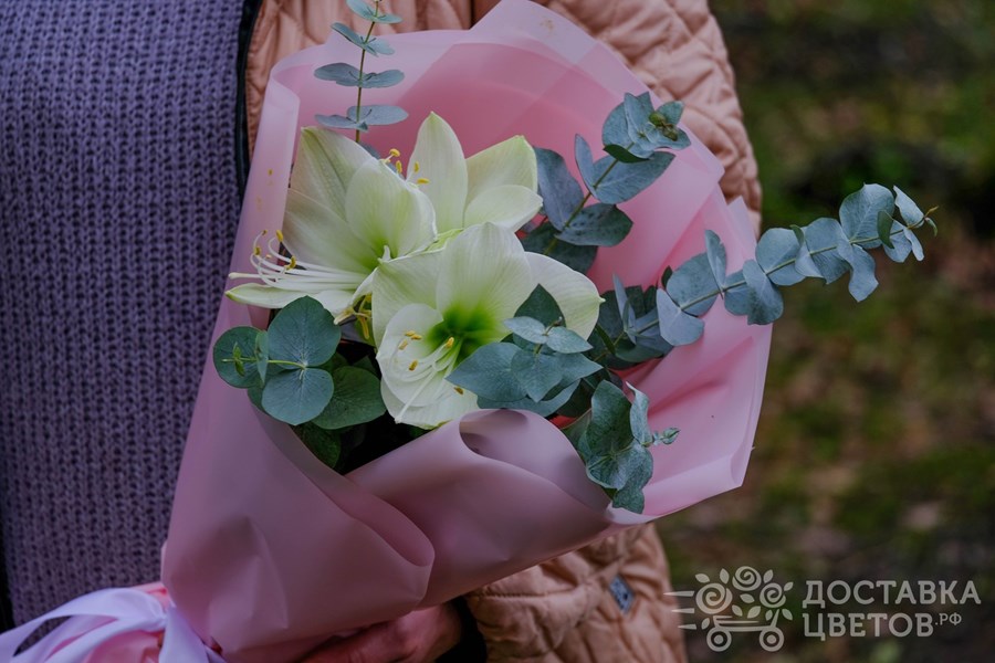 Букет Белые амариллисы