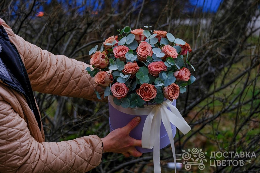 Цветы в коробке Капучино