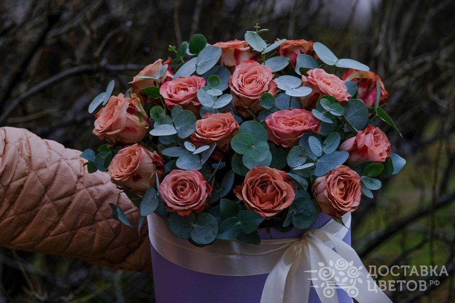 Цветы в коробке Капучино