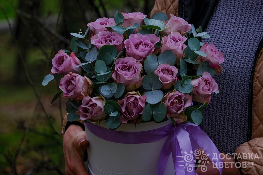 Цветы в коробке Мемори Лейн