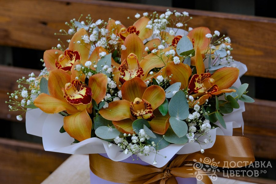 Цветы в коробке Сувенир