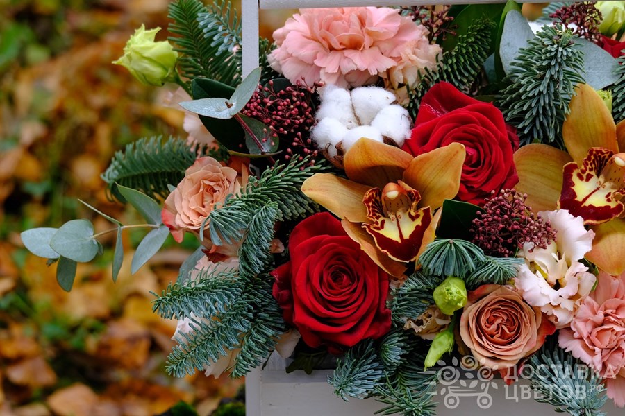 Цветы в ящике Пряничный домик