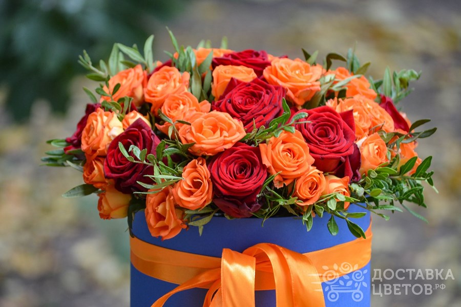 Цветы в коробке Виват
