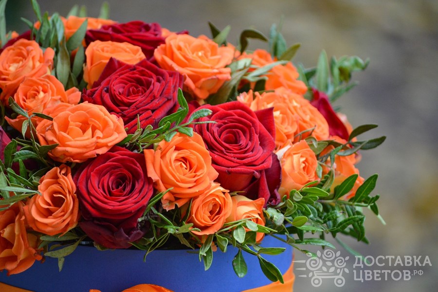 Цветы в коробке Виват