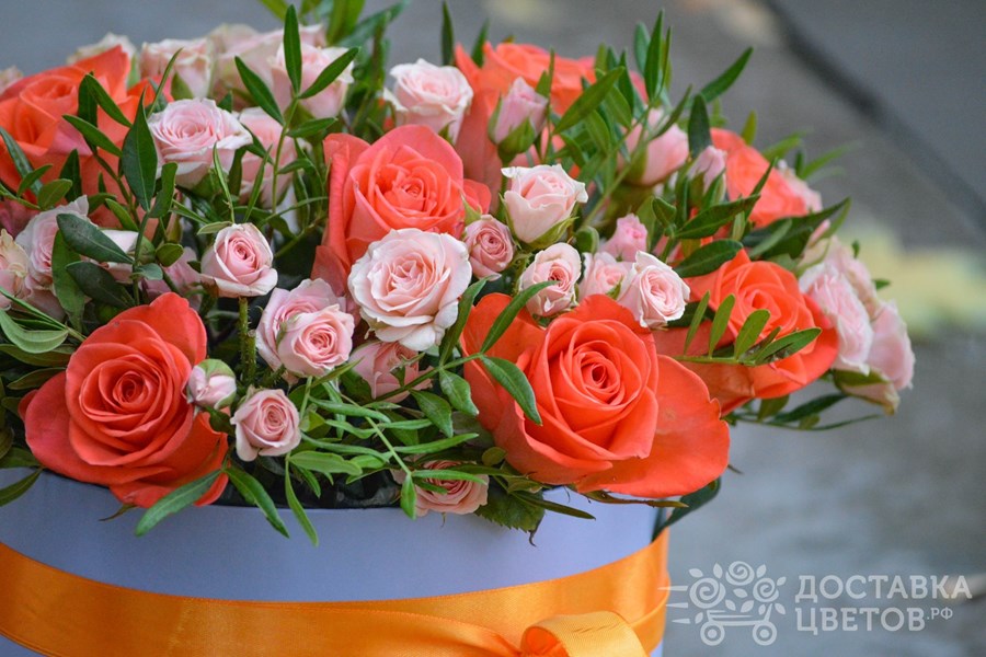 Цветы в коробке На прогулке