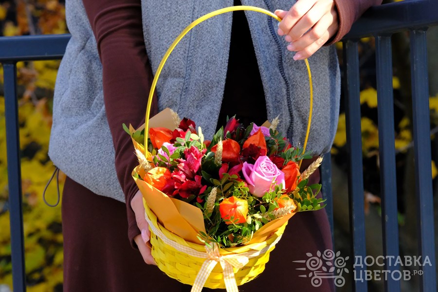 Корзина цветов Пряная поляна