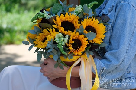 Цветы в коробке "Бесконечное лето"