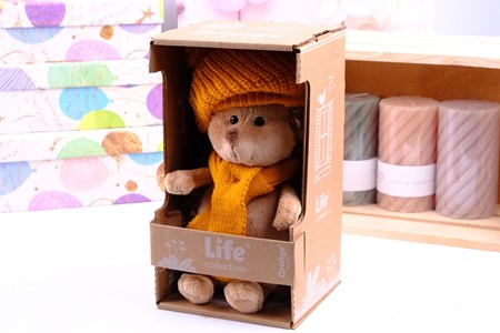 Мягкая игрушка "Ежинка Колючка в горчичном берете" 20см